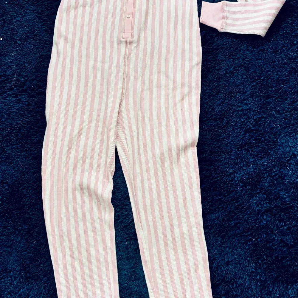 Victoria's Secret Pink & White Striped Ribbed Button-Up Top - Picture 3 of 3